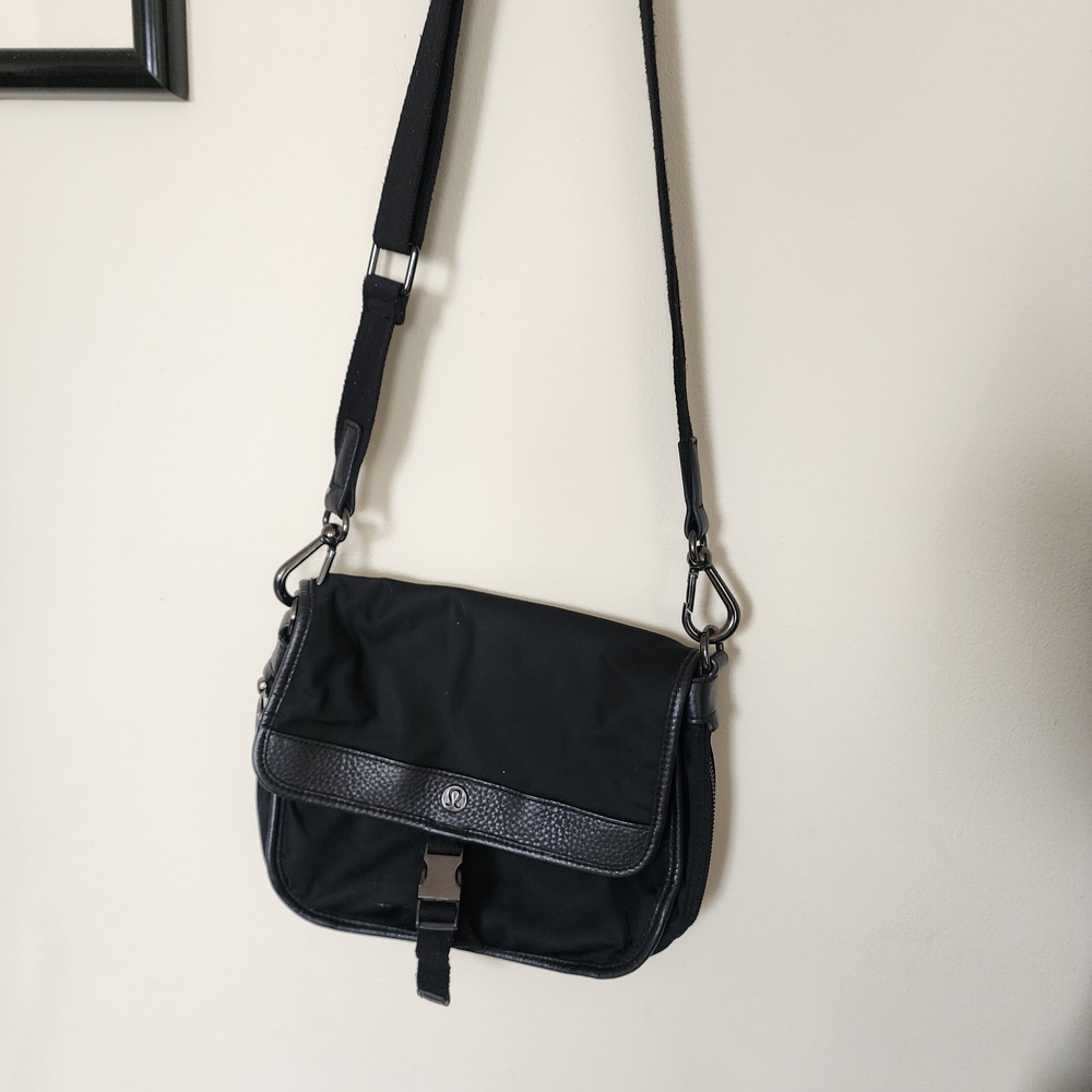 lululemon athletica Black Bag - Picture 2 of 10